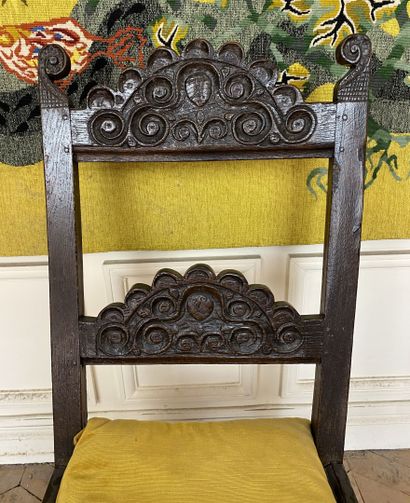 null Chair with bar back in oak with patina.

Partly from the 17th century.

(Cracks,...