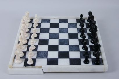 null Black and white alabaster chess board in a white alabaster frame 

Dimensions...