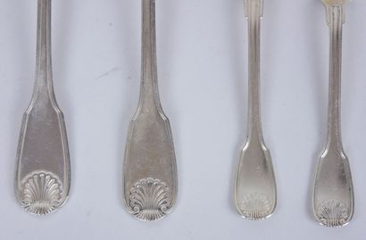  Silver lot (950/1000th), including : 
A cutlery for entremets, shell model. 
A child's...