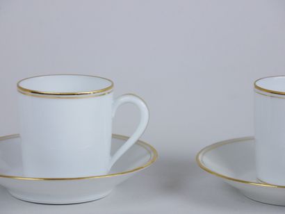 null LIMOGES France 

White porcelain coffee set with gold nets decoration including...