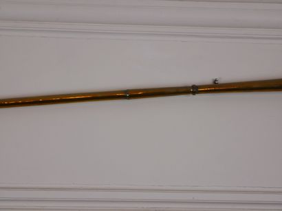 null Theban trumpet or call trumpet in copper with chased decoration of plants. 

Length:...