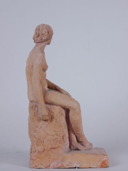 null Marguerite COUSINET (1886- 1970) 

The model 

Terracotta sculpture signed on...