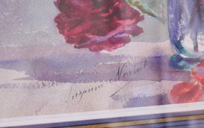  School of the XXth century 
Bouquet of roses 
Watercolor on paper signed lower left...