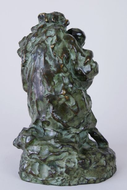 null Modern school of the XXth century 

Maternity

Sculpture in bronze with green...