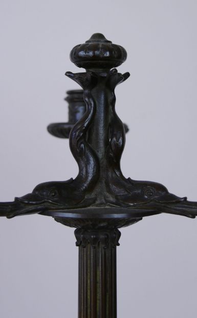 null Antoine-Louis BARYE (1796 - 1875)

Paire de candélabres en bronze patiné à 3...