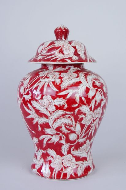  CHINA 
Porcelain covered vase with enamelled decoration of flowers and hazelnuts...
