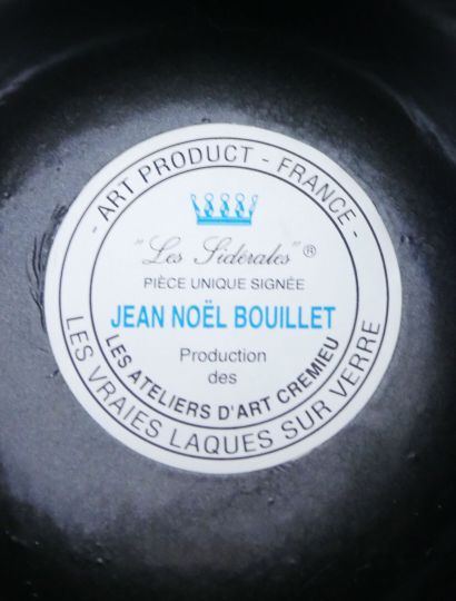 null Jean Noël BOUILLET (Né en 1943)

Vide poche en métal et verre à décor laqué...