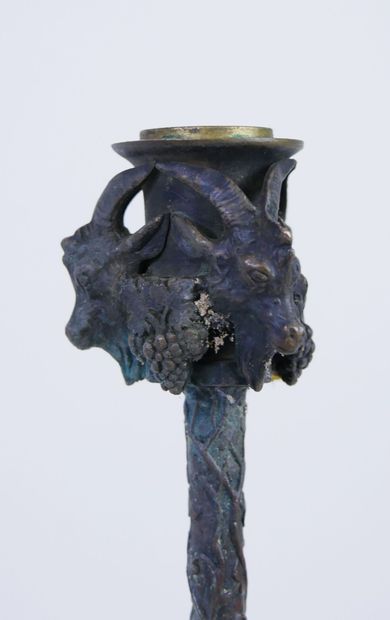 null Christophe FRATIN (1801-1864)

Candlestick in patinated bronze, resting on a...
