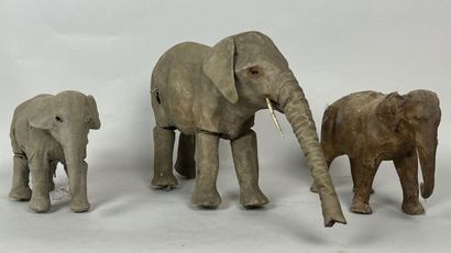 null ROULLET DECAMPS

Trois éléphants 

Un grand modèle mécanique garni de suédine...