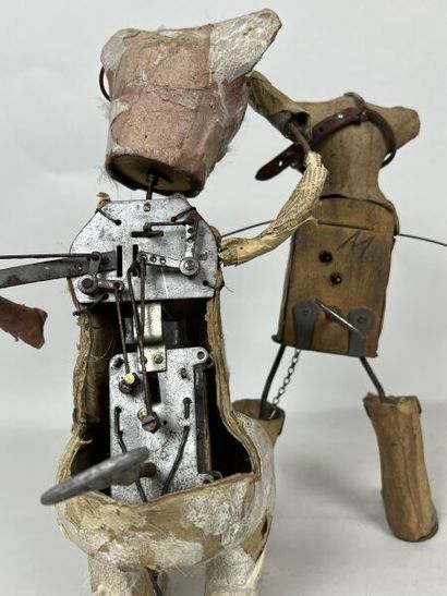 null ROULLET DECAMPS

Two mechanical toys representing a muzzled bear and a cat....