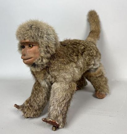ROULLET DECAMP

Monkey 

Mechanical automaton...