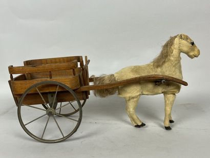 ROULLET DECAMPS

Horse pulling a cart. 

Mechanical...