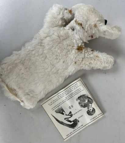 null ROULLET DECAMPS

Dog puppet with girdle with mobility of the mouth. 

Woolen...