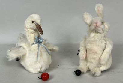 null ROULLET DECAMPS

Swan and rabbit 

Two rare mechanical toys with wooden balls...