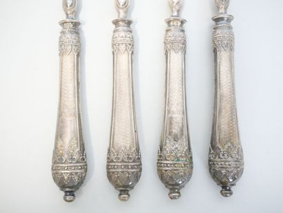 null Four pieces of silver candy service 925 thousandths, decorated with friezes...