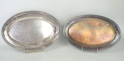 null BOULENGER - CHRISTOFLE & DELOR

Set of 3 oval trays in plain silver plated metal...
