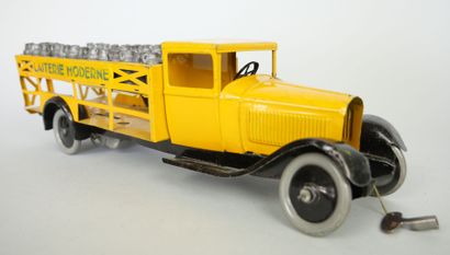 null AUTOMOBILE MECANIQUE ANDRE CITROEN Made in France

Camion « Laiterie moderne »...