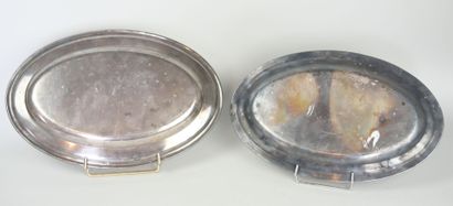 null BOULENGER - CHRISTOFLE & DELOR

Set of 3 oval trays in plain silver plated metal...