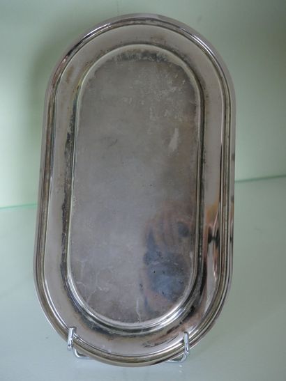 null Lot of silver plated metal including: 

A circular tray decorated with a frieze...