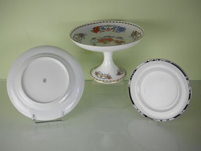 null Lot of tableware including: 

A white porcelain dish of oblong form. Dimensions...