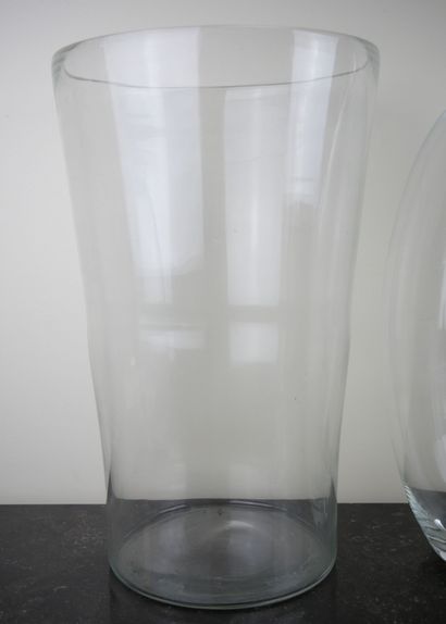null Lot de vases en verre de tailles et formes diverses comprenant : 

Un vase de...