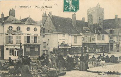 null 12 MARKET POSTCARDS: Indre selection. "Buzançais-Place du Marché, Chabris-La...