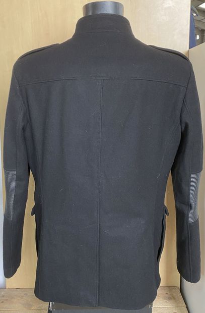 null VERSACE COLLECTION, Black coat, size 54 (Italian size)

Brand new, VAT recoverable...
