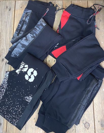 null Lot of 56 jogging suits PLEIN SPORT various models, some under blisters, size...