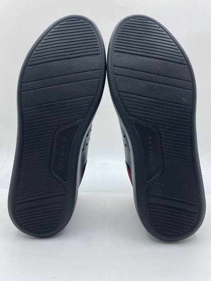 null NUBIKK, Pair of sneakers model "Scott Phantom" black and red, size 41

New in...