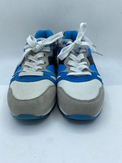 null DIADORA, Pair of sneakers model "S8000 NYL ITA" blue and grey, size 39

Model...