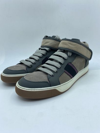 null LANVIN, Pair of sneakers model "Basket Mi Haute Velcro V. Velvet & V. Effect...