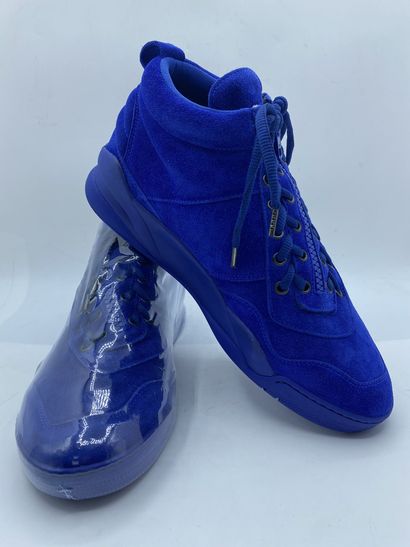 null CASBIA X CHAMPION, Paire de sneakers modèle "Suede Atlanta" bleu, taille 43

Modèle...