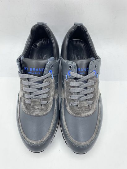 null MY BRAND EXCLUSIVE, Pair of sneakers model "MBB-SN009-IT004" grey, size 42

New...