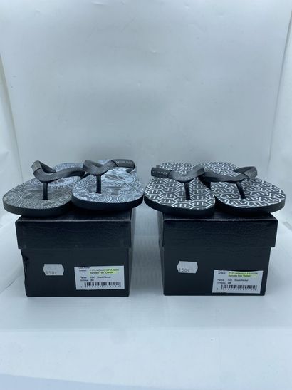 null Lot of 30 pairs of sandals PHILIPP PLEIN models "Sandals Flat 'Cardiff'" and...