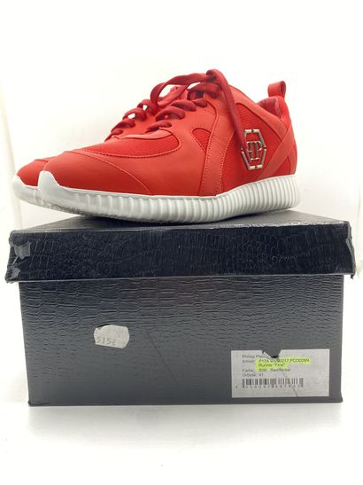 null PHILIPP PLEIN, Pair of sneakers model "Runner "Fine"" red, size 41

Fitting...