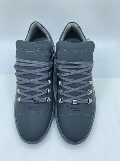null NUBIKK, Pair of sneakers model "Jhay Low Gomma All" grey, size 44

Fitting model...