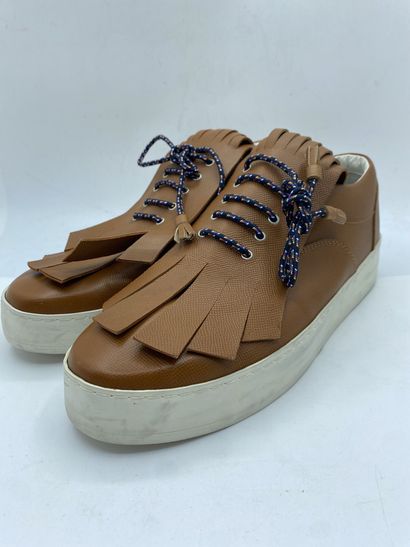 null KRISVANASSCHE, Pair of brown sneakers, size 44

As is (wear and tear) in a box...