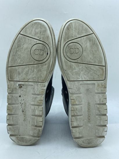 null DIOR, Pair of sneakers model "Sneaker Ht Calfskin" grey, size 41

In the state...