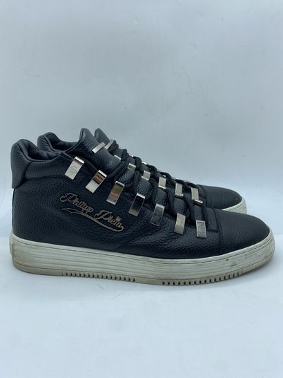 null PHILIPP PLEIN, Paire de sneakers modèle "Mid-Top Platforms «Kelaa»" noir, taille...