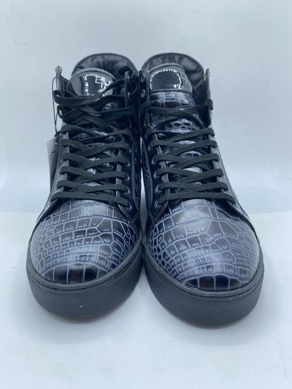 null PLUS FOOTWEAR, Pair of high top sneakers model "Storm" black and grey, size...