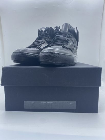null ALEJANDRO INGELMO, Pair of sneakers model "Princes Nero" black, size 42

New...