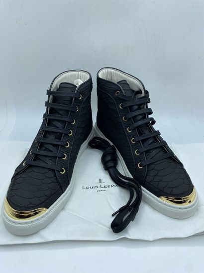 null LOUIS LEEMAN, Pair of sneakers model "High Top Sneaker with Metal Accessory"...