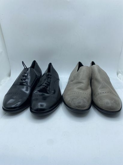 null Lot of 2 pairs of suit shoes VERSACE COLLECTION, size 44, black and beige

Fitting...