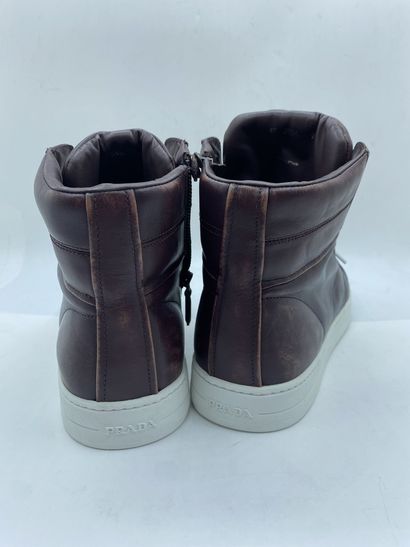 null PRADA, Pair of sneakers model "Vitello Vintag" burgundy color, size 9 (UK size...