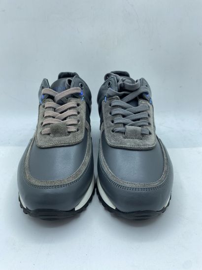 null MY BRAND EXCLUSIVE, Paire de sneakers modèle "MBB-SN009-IT004" gris, taille...