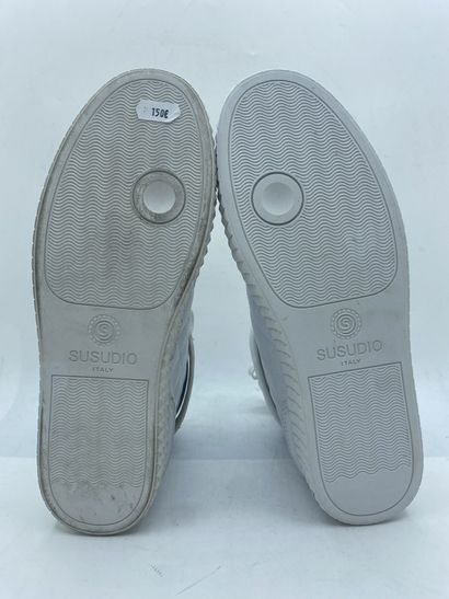null SUSUDIO, Pair of sneakers model "DSSR001" white, size 40

Fitting model (accidents)...