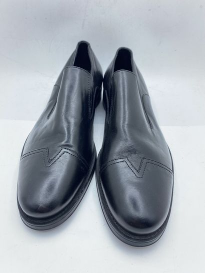 null Set of 2 pairs of suit shoes VERSACE COLLECTION, size 44, black and burgundy

Fitting...