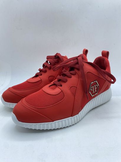 null PHILIPP PLEIN, Pair of sneakers model "Runner "Fine"" red, size 41

Fitting...
