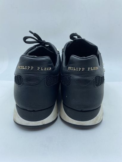 null PHILIPP PLEIN, Pair of black sneakers, size 44

In the state in its box, sold...