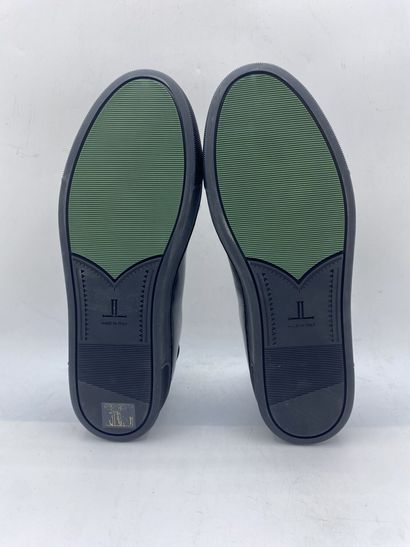 null LOUIS LEEMAN, Pair of sneakers model "Low Top Sneaker" black, size 38

New in...